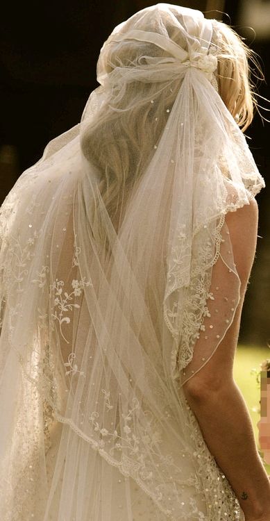 Wedding veil with Juliette cap Wedding veil with Juliette cap by John Galliano made for Kate Moss.