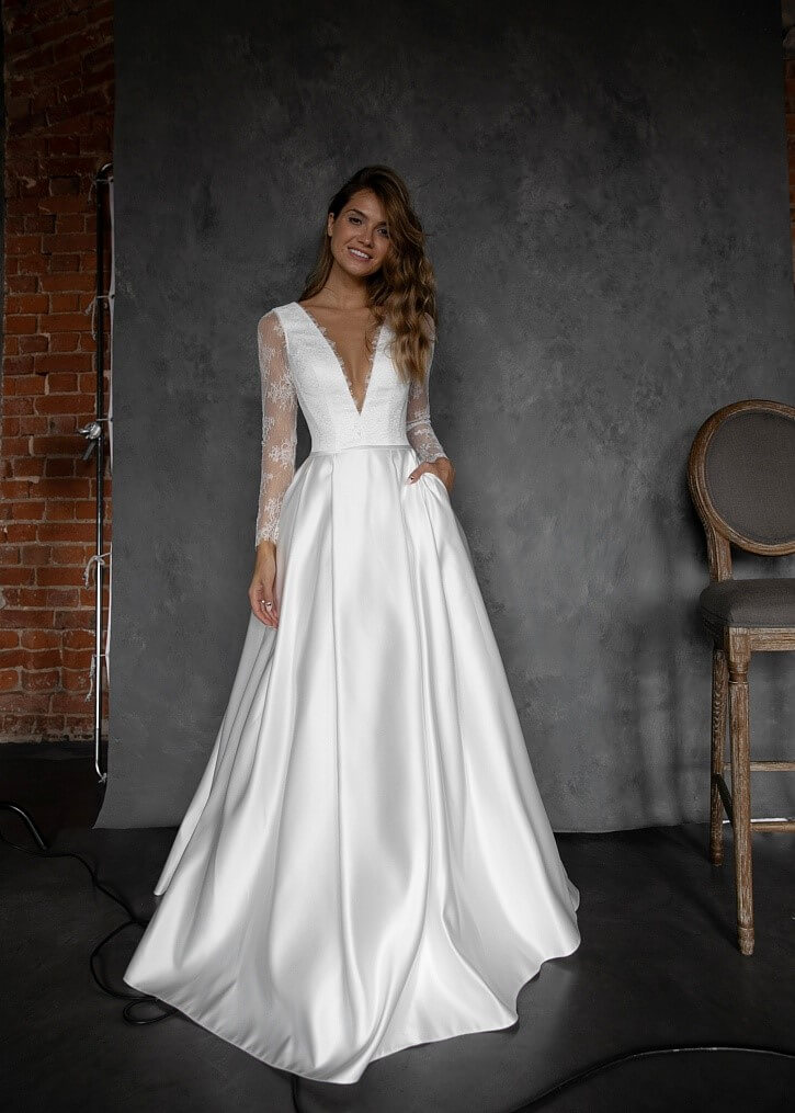 Атласное свадебное платье, вариант 15