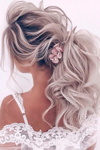 wedding hairstyles for long hair wavy ponytail